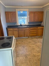 610 W 12th Ave in Hutchinson, KS - Building Photo - Building Photo