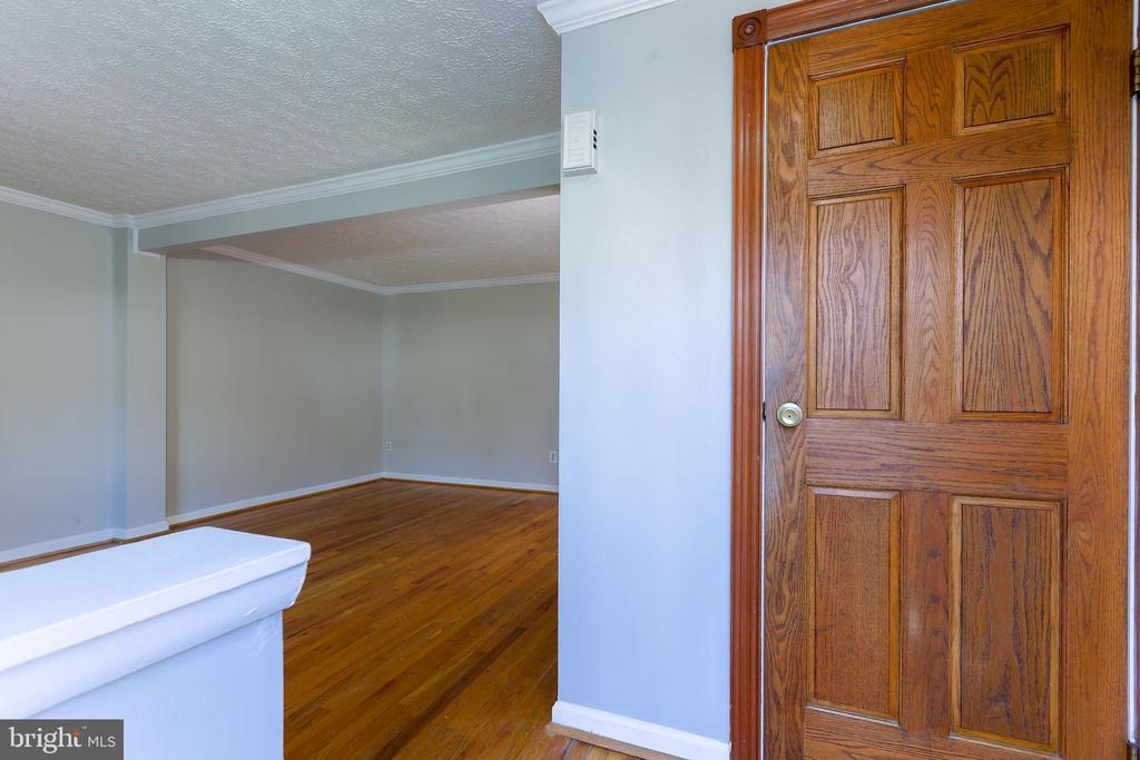 11517 Ivy Bush Ct in Reston, VA - Building Photo