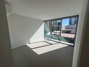 1500 Rycroft St, Unit 312R in Honolulu, HI - Foto de edificio - Building Photo