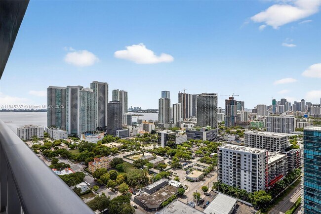 property at 121 NE 34th St