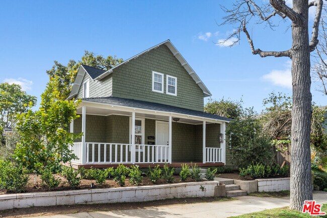 property at 1848 19th St