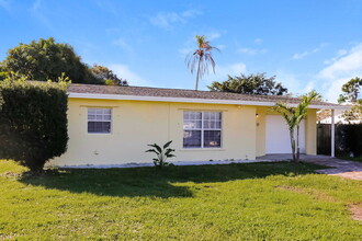 2140 NW Sunset Blvd in Jensen Beach, FL - Building Photo - Building Photo