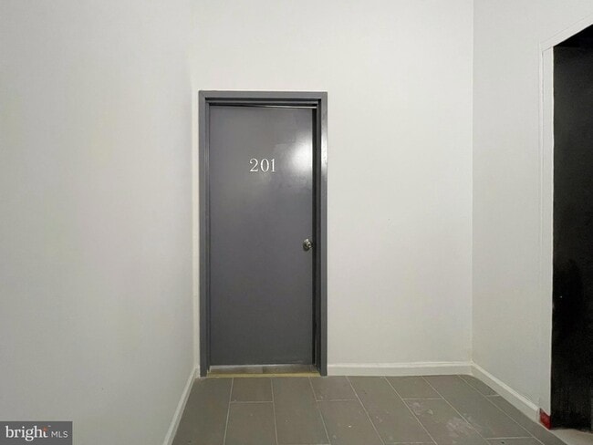 120 Chestnut St, Unit 201 in Philadelphia, PA - Building Photo - Building Photo