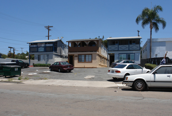 3485 Del Rey St in San Diego, CA - Building Photo - Building Photo