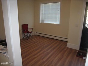 302 Highland Ave-Unit -Apt A in Somerville, MA - Foto de edificio - Building Photo
