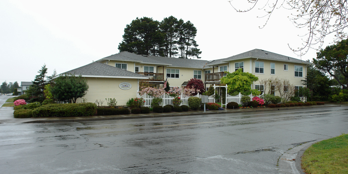 Morning Sun Senior Apartments in Florence, OR - Building Photo