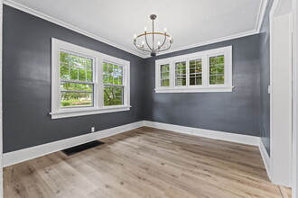 1530 Lake Ave in Fort Wayne, IN - Foto de edificio - Building Photo