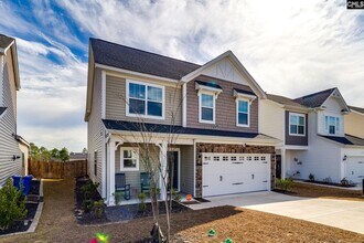 1013 Ashcroft Cir in Columbia, SC - Building Photo - Building Photo