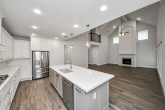 28907 Ridge Valley Ct in Fulshear, TX - Building Photo - Building Photo