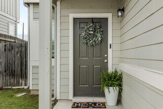 6112 Belgrave Dr in Austin, TX - Building Photo - Building Photo