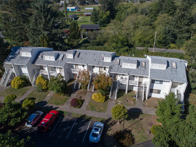 The Retreat in Seaside, OR - Building Photo - Building Photo