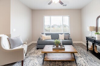 4028 N Manchester Ct in Maize, KS - Building Photo - Building Photo