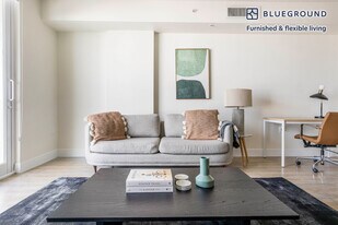 987 SW 37th Ave in Miami, FL - Building Photo