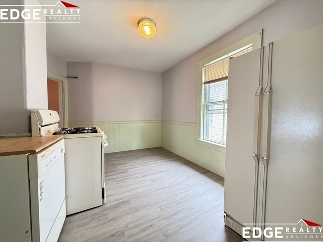 57 Rindge Ave, Unit 2 in Cambridge, MA - Building Photo - Building Photo