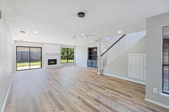 5811 Fair Forest Dr in Houston, TX - Building Photo - Building Photo
