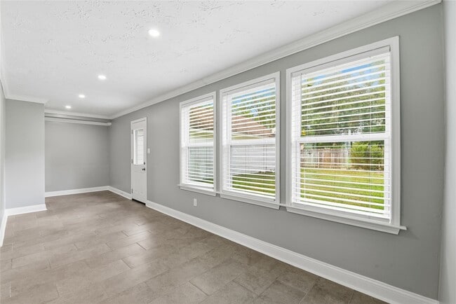 property at 1406 Grand Valley Dr