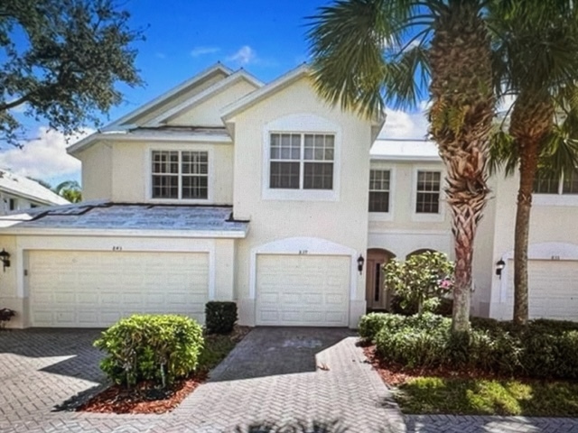 972 Hampton Cir in Naples, FL - Building Photo - Building Photo