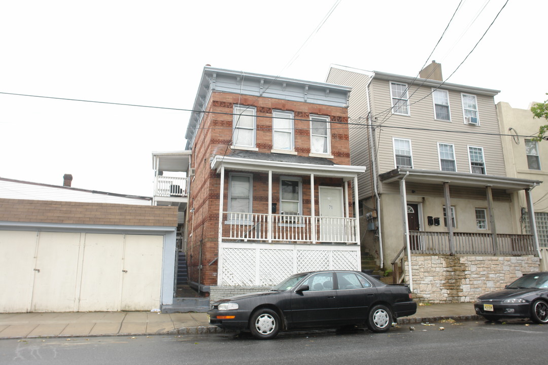 71 Washington St in Perth Amboy, NJ - Building Photo