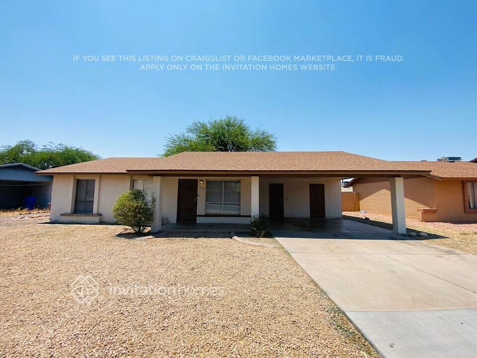 2576 E Commonwealth Cir in Chandler, AZ - Foto de edificio