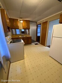 909 Finkle Ave photo'