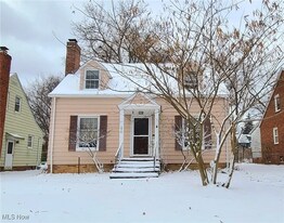 1516 Wilmar Rd in Cleveland Heights, OH - Building Photo