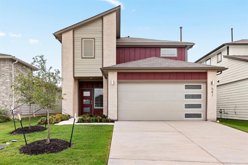 541 Wilshire Rd in San Marcos, TX - Foto de edificio