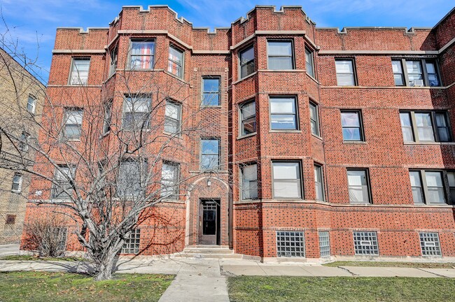 7254 S Vernon in Chicago, IL - Building Photo - Building Photo