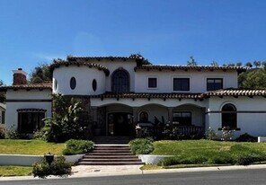1487 Pathfinder Ave in Westlake Village, CA - Building Photo