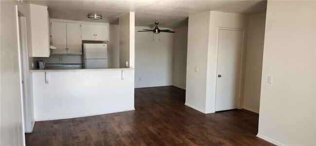 2020 Guthrie St N-Unit -B03 in San Bernardino, CA - Building Photo - Building Photo