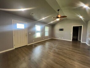 13731 Pella Ln in Neosho, MO - Building Photo - Building Photo