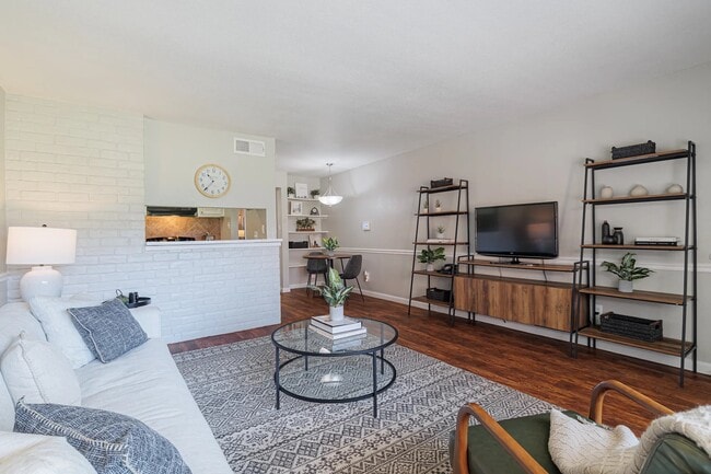 property at 6263 Westheimer Rd