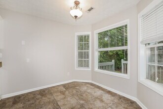 221 Eagles Crest Ct in Mcdonough, GA - Building Photo - Building Photo