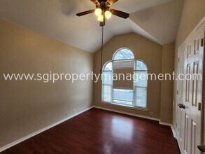 1415 Murphy Dr in Rockwall, TX - Foto de edificio - Building Photo