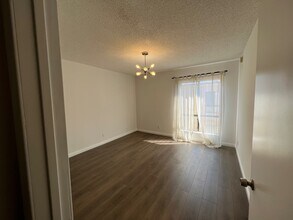 7300 Franklin Ave, Unit 552 in West Hollywood, CA - Building Photo - Building Photo