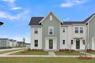 268 Symphony Ave in Summerville, SC - Building Photo