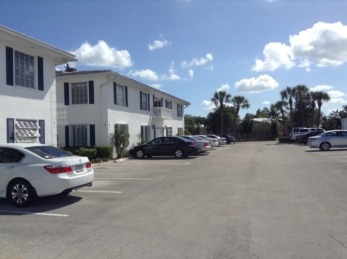 2171 NE 66th St in Fort Lauderdale, FL - Building Photo
