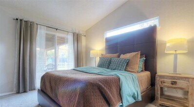 922 Cembra St E in Eagle, ID - Building Photo - Building Photo