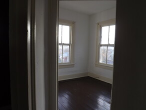 325 Berkeley Pl in Staunton, VA - Foto de edificio - Building Photo