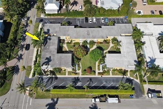 property at 207 8th Ave S