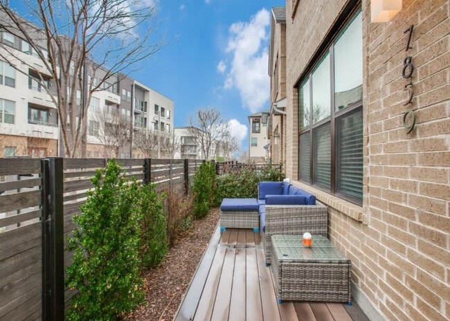 7859 Verona Pl in Dallas, TX - Building Photo - Building Photo