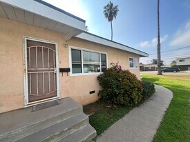 1184-1186 Elm Ave in Imperial Beach, CA - Building Photo