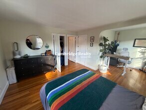 319 Washington St, Unit 2 in Somerville, MA - Building Photo - Building Photo