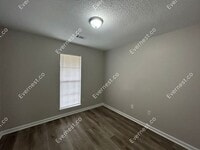 886 Acorn Cove photo'