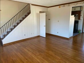 5927 Holland Rd in Rockville, MD - Building Photo - Building Photo