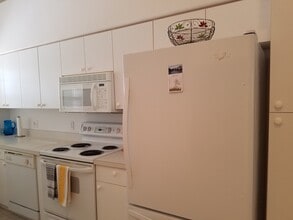 4240 Central Sarasota Pky, Unit 623 in Sarasota, FL - Building Photo - Building Photo