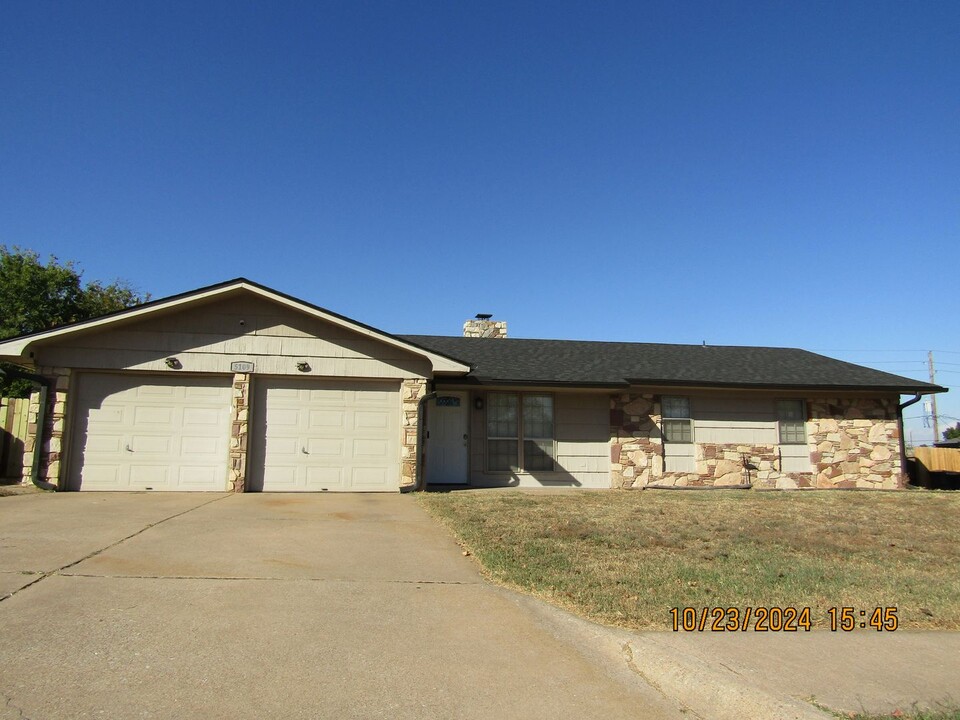 5109 NW Elm Ave in Lawton, OK - Building Photo