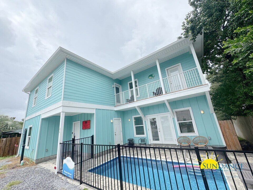 26 Daytona St in Miramar Beach, FL - Building Photo