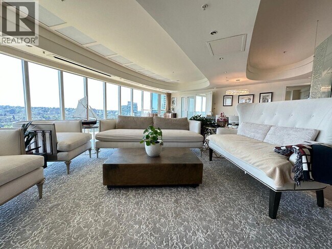 388 Drake St in Vancouver, BC - Building Photo - Building Photo