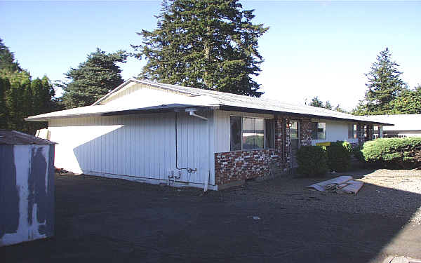 Evergreen Apartments in Portland, OR - Building Photo - Building Photo