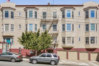 144 Parnassus Ave in San Francisco, CA - Building Photo - Building Photo